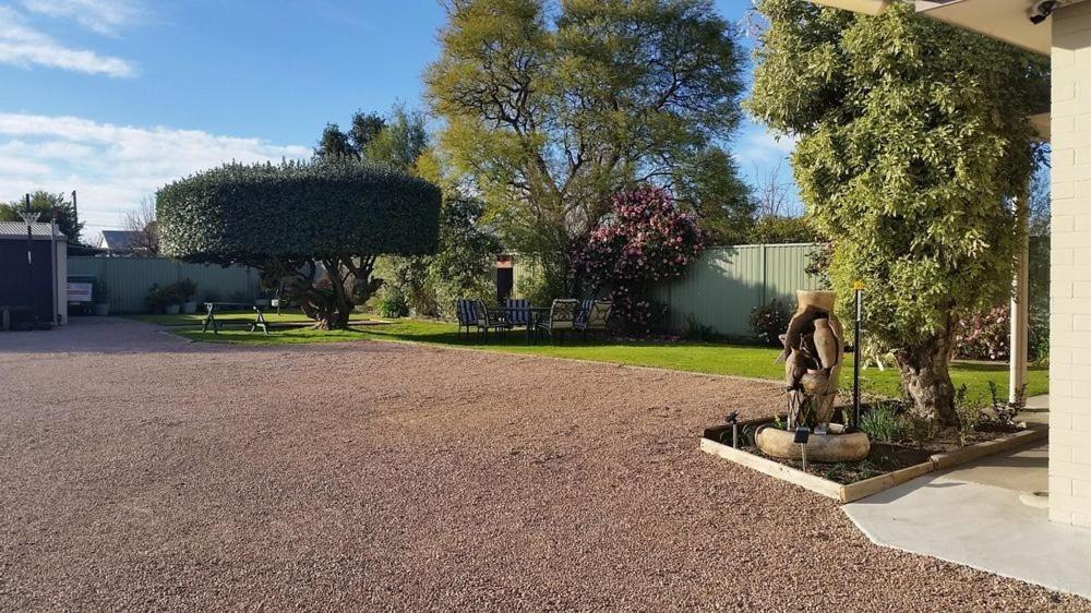 Bairnsdale Town Central Motel Buitenkant foto